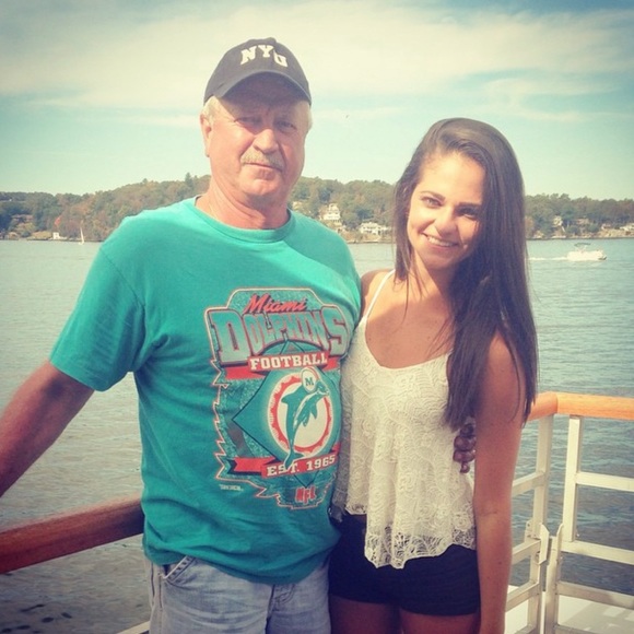 Meet your Posher, Kim - Picture 4 of 4